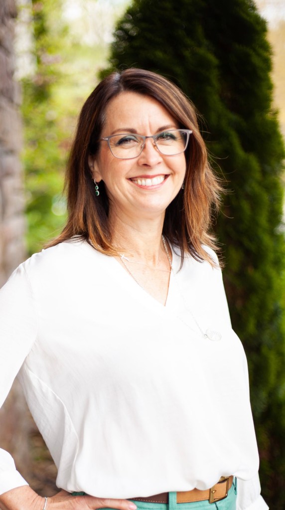 profile, author, woman, writer